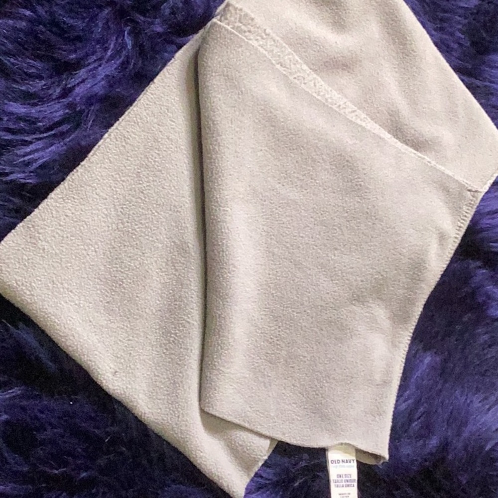 Old Navy Grey Fleece Scarf